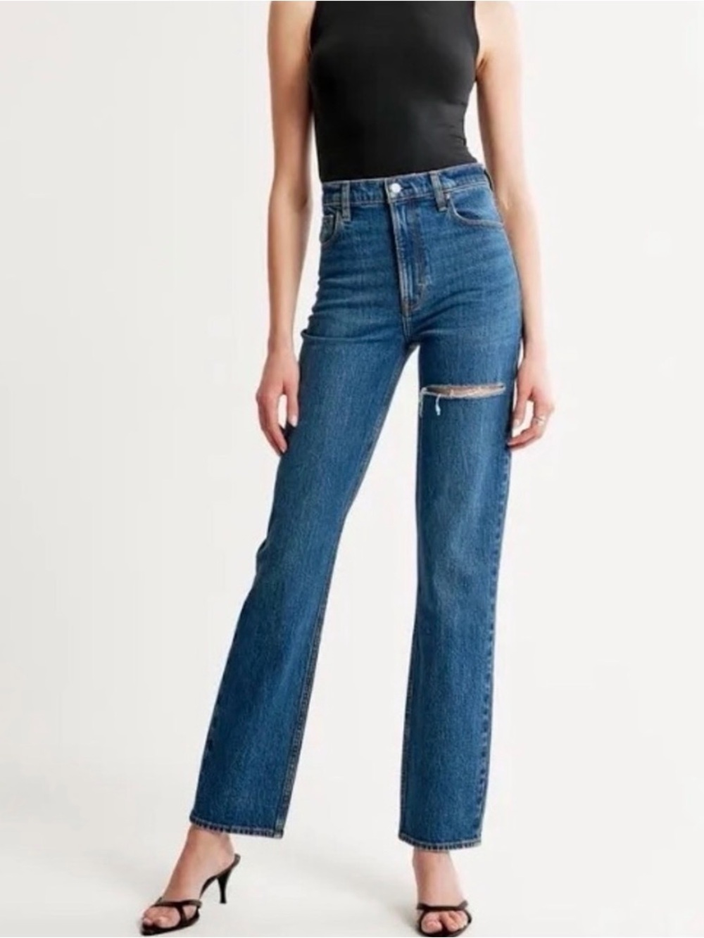Abercrombie & Fitch Ultra High-Rise 90s Straight Jeans